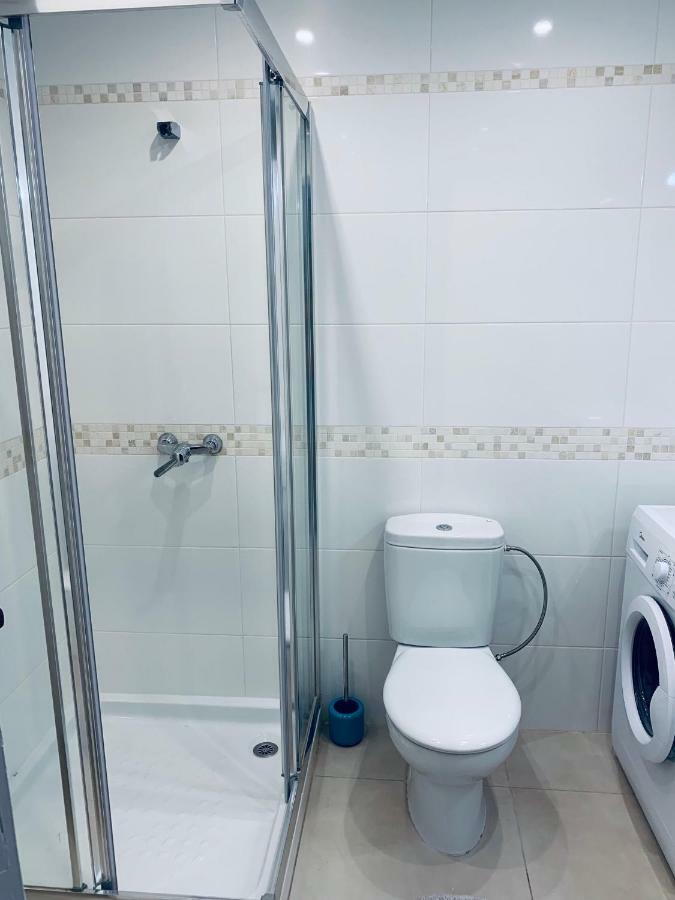 First Line Seaview Apartment أذيخي المظهر الخارجي الصورة